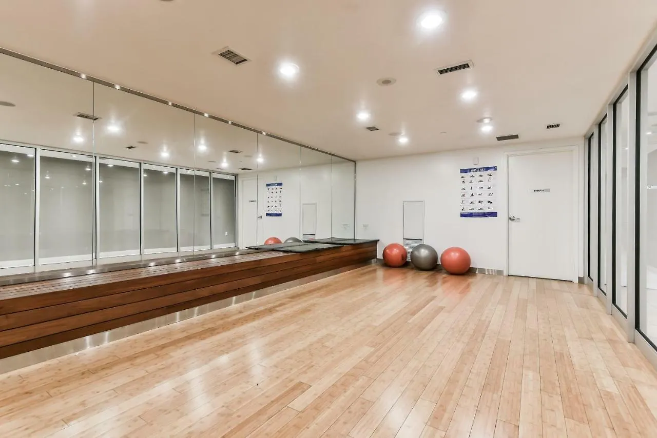 Iceboat Terrace Luxury Condos Toronto 0*,  Kanada